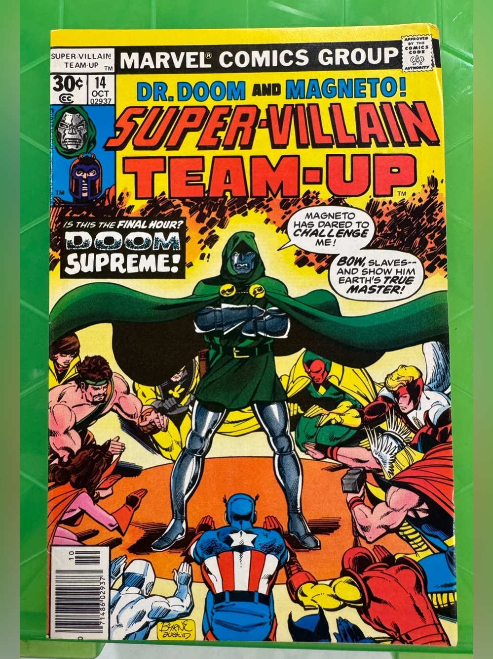 Super Villain Team-Up 14 NM 1977 MARVEL COMICS Dr Doom V. Magneto EUC RARE VHTF